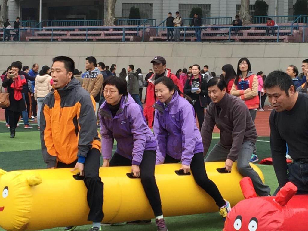 beat365官网职工踊跃参加2015年秋季运动会 beat365官网职工踊跃参加2015年秋季运动会