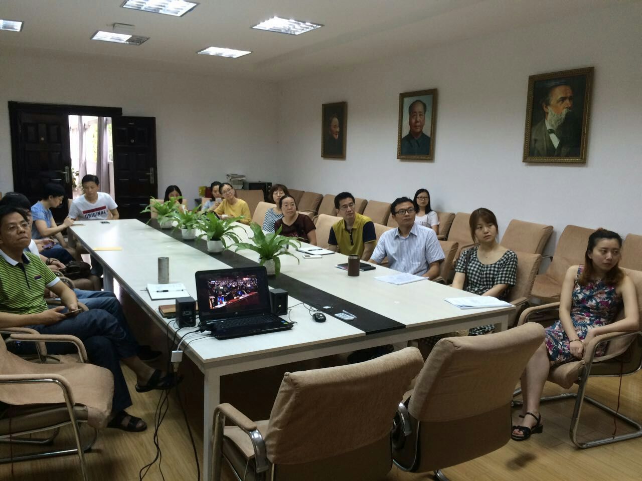 【两学一做】beat365平台官方网站组织观看建党95周年庆祝大会