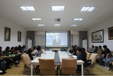 beat365平台官方网站组织集中观看专题电视课堂节目《同上一堂国家安全教育课》 beat365平台官方网站组织集中观看专题电视课堂节目《同上一堂国家安全教育课》