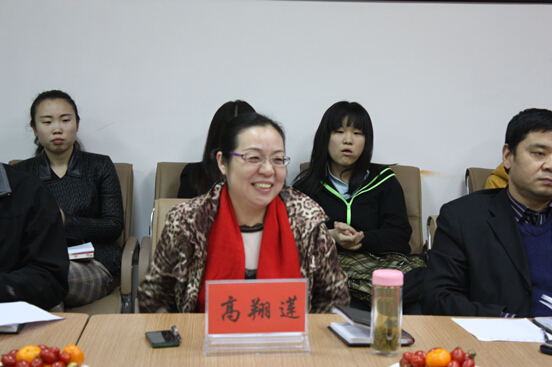 beat365平台官方网站师生座谈会顺利举行